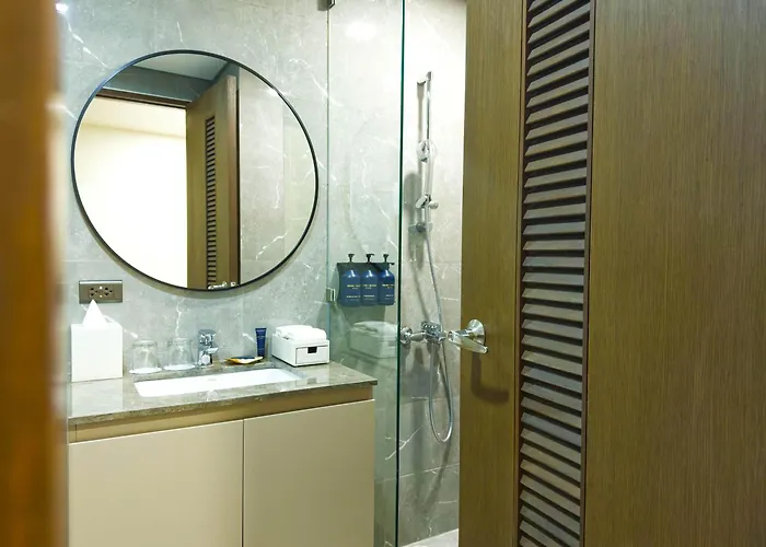 Savea Bay Hotel Manila